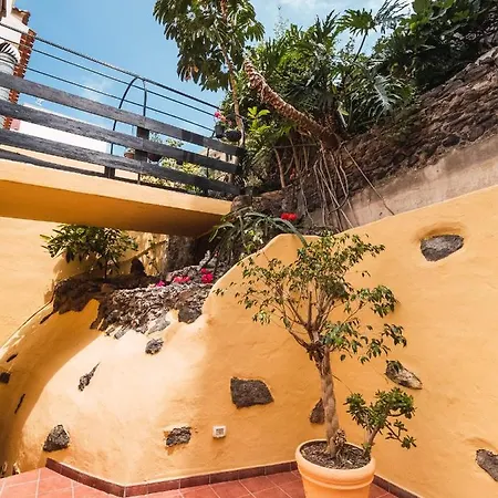 Casa Amplia Con Terraza *